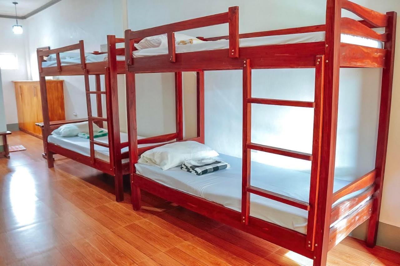 Airport View Hotel 비간 외부 사진