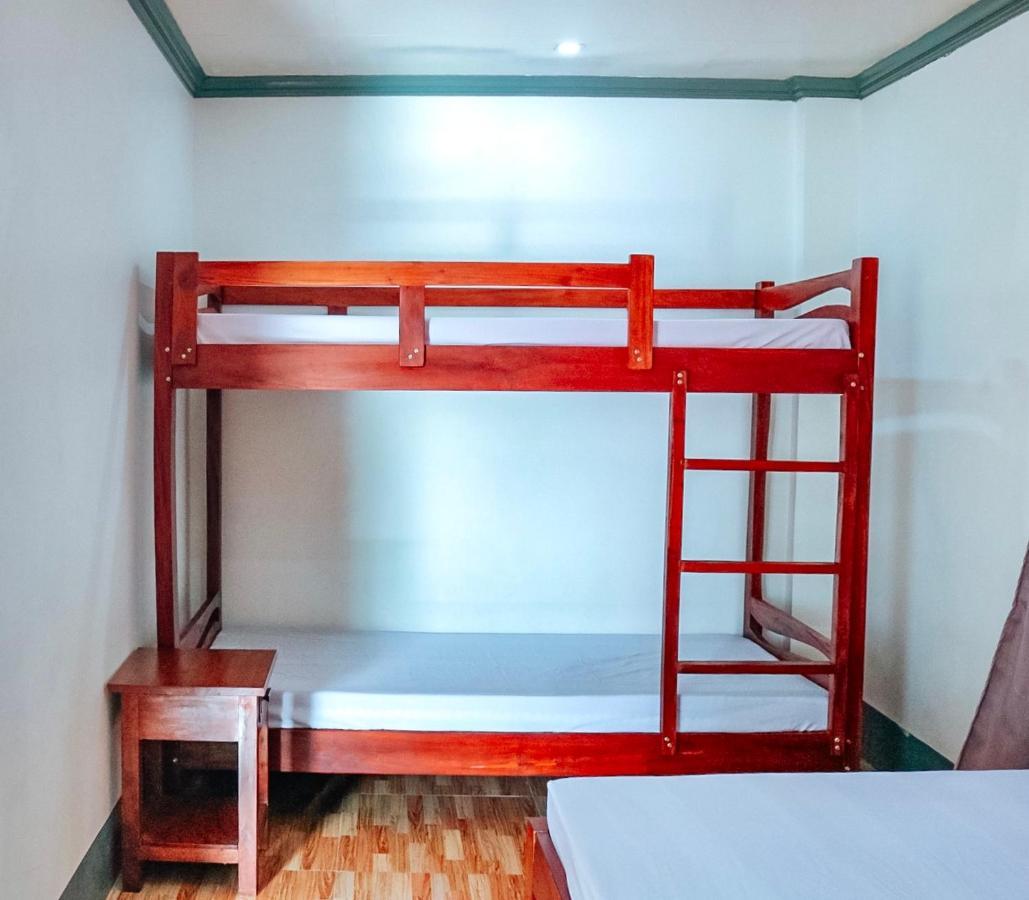 Airport View Hotel 비간 외부 사진