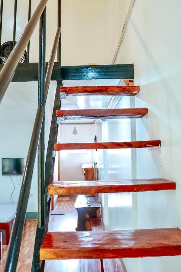 Airport View Hotel 비간 외부 사진